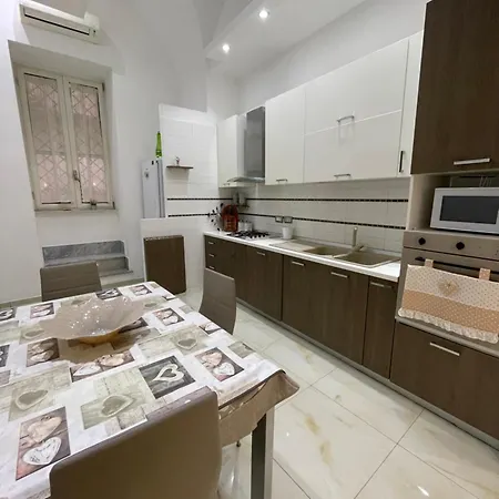 Plebiscito House Daire Napoli